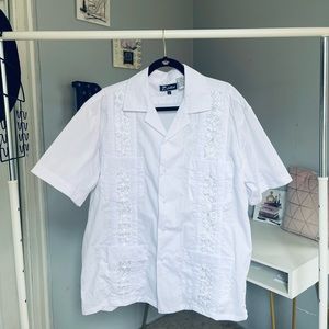 White guayabera shirt for men size XL
